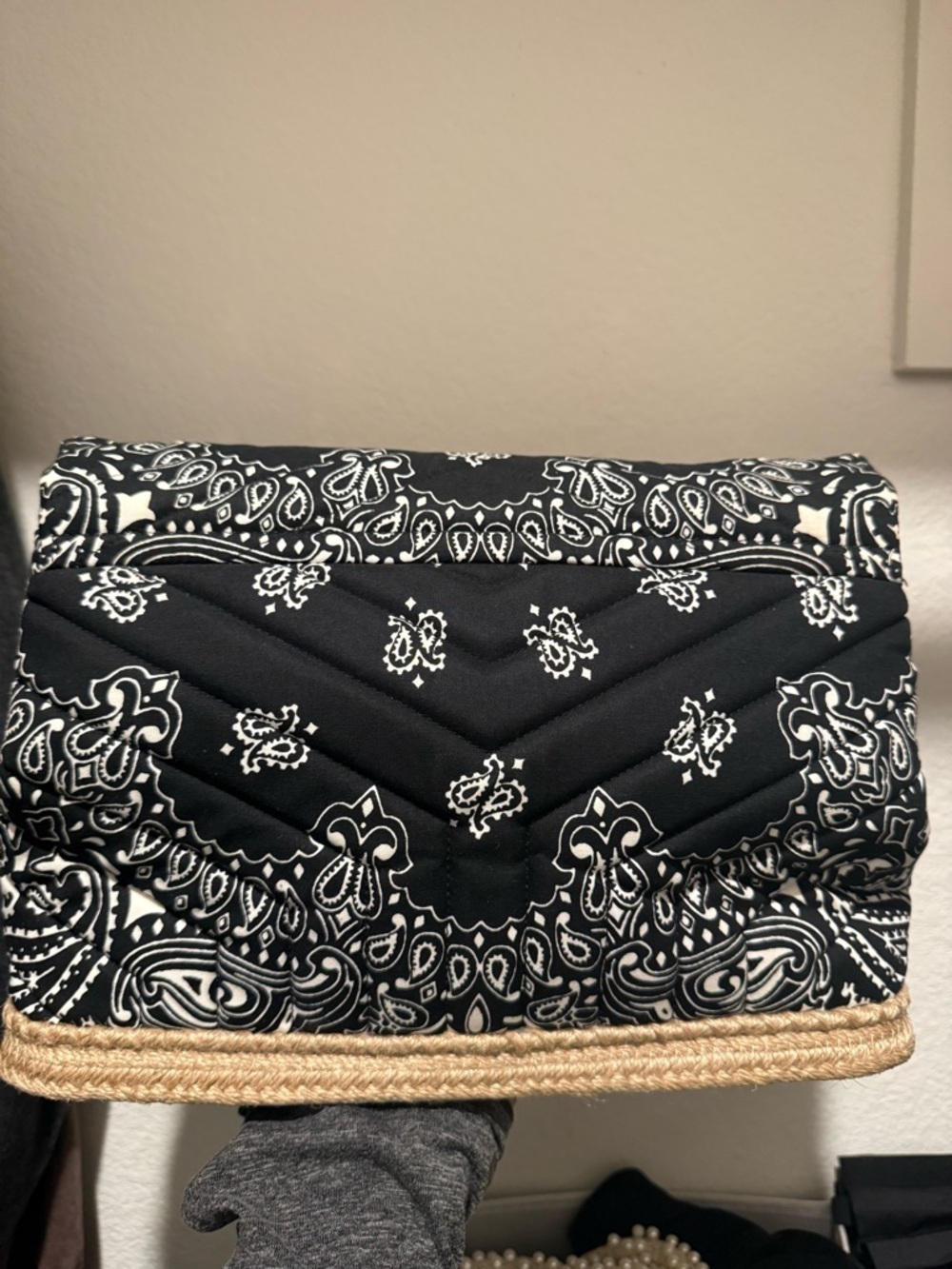Saint Laurent Black Bandana Quilted Shoulder Bag with Gold YSL Chain - Picture 5 of 11